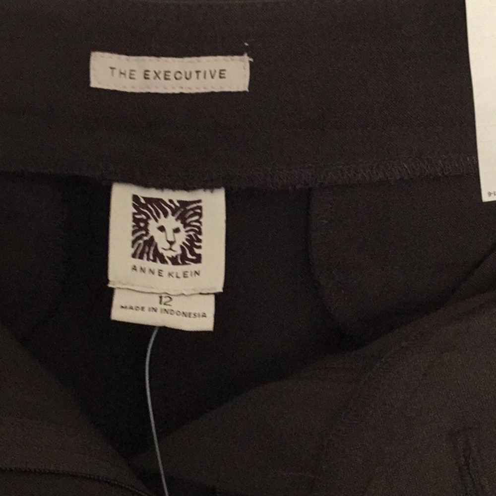 New women’s Anne Klein executive pants - Picture 5 of 6